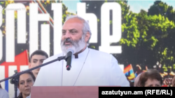 Բագրատ արքեպիսկոպոս Գալստանյանը, արխիվ
