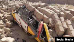 تخریبات ناشی از زلزله در هرات یک موتر تکسی زیرآوار دفن شده است