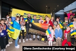 Евакуйовані прийшли підтримати футбольний клуб "Шахтар"