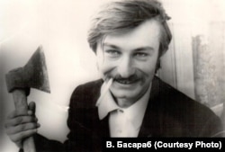 Таким молодим бунтарем запам’ятав Дмитра Креміня Ужгород. 1974 рік. Фото В. Басараба