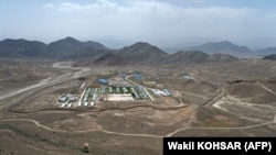 معدن مس عینک که قرارداد ان نیز به کمپنی چین سپرده شده است