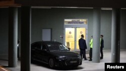 Роберт Фицо жеткирилген оорукана. 