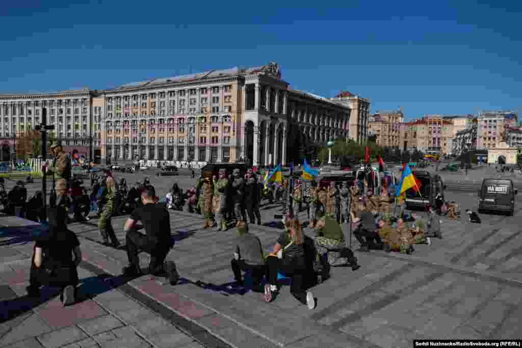 Коновал был крестным отцом дочери Петришина Анастасии. Девочка осталась без отца и без крестного &nbsp;