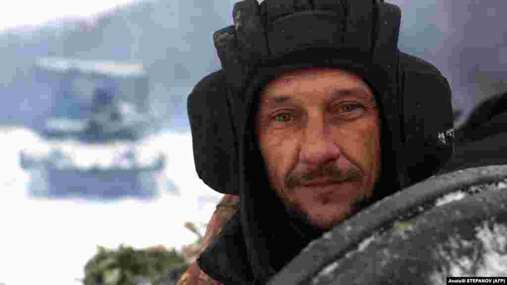 В некоторых случаях линия фронта проходит там же, где она была накануне полномасштабного вторжения России после почти восьми лет боёв в Донбассе&nbsp;