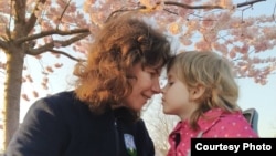 Леся Скорик з донькою Уляною в Німеччині