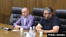 «Հայաստան» խմբակցության պատգամավորներ Սեյրան Օհանյանն ու Գառնիկ Դանիելյանը