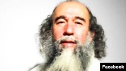 Акси Абдусалом Одиназода пас аз раҳоӣ аз зиндон