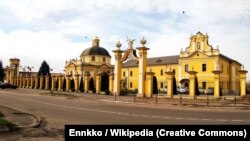 Свято-Юрський монастир оо. Василіян у місті Червонограді, яке хочуть перейменувти на Шептицький на честь глави УГКЦ Адрея Шептицького