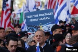 Колумбия университетинин сыртында Израилди колдогон акция өтүп жатат. 26-апрель, 2024-жыл.