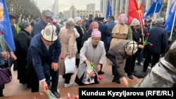 Бишкекте Апрель ыңкылабынын курмандыктары эскерилди. 7-апрель, 2023-жыл.