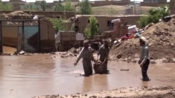 سیلاب‌زده ها در ولایت غور از نرسیدن کمک ها شکایت دارند