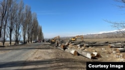 Ысык-Көлдүн Корумду - Балбай жолунун курулушуна даярдык. Транспорт жана коммуникация министрлиги тараткан сүрөт.