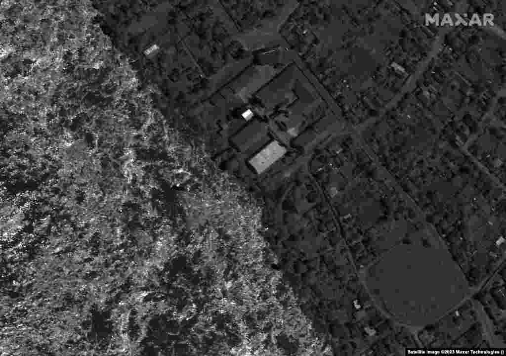 A May 15 image shows&nbsp;the Russian-occupied town of Nova Kakhovka followed by the aftermath of the flooding.