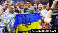 Олександр Усик після перемоги над британцем Тайсоном Ф’юрі і здобуття титулу абсолютного чемпіона світу у важкій вазі. Ер-Ріяд, Саудівська Аравія, 19 травня 2024 року