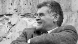 Գրողների միությունում հիշատակի արարողությամբ հարգանքի վերջին տուրքը մատուցեցին Վարդան Հակոբյանին