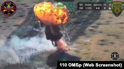 Фронт на покровском (тогда авдеевском) направлении: российская техника подрывается на мине, 19 июня 2024 года