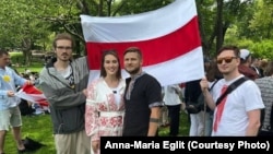 Ганна-Марыя Эгліт з мужам і кампаньёнамі Станіславам Пшонем і Вадзімам Паем