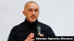 Таким чином Андрій Пишний прокоментував заяву голови Raiffeisen Bank International про те, що група наразі не готова повністю піти з Росії