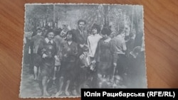 Микола Кучер серед учнів