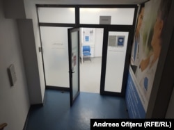 Spitalul Colentina nu are laborator de imagistică, iar RMN-urile și CT-urile le face la laboratorul privat de la demisolul Pavilionul H.