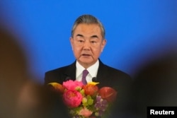 Очільник китайської дипломатії Ван Ї