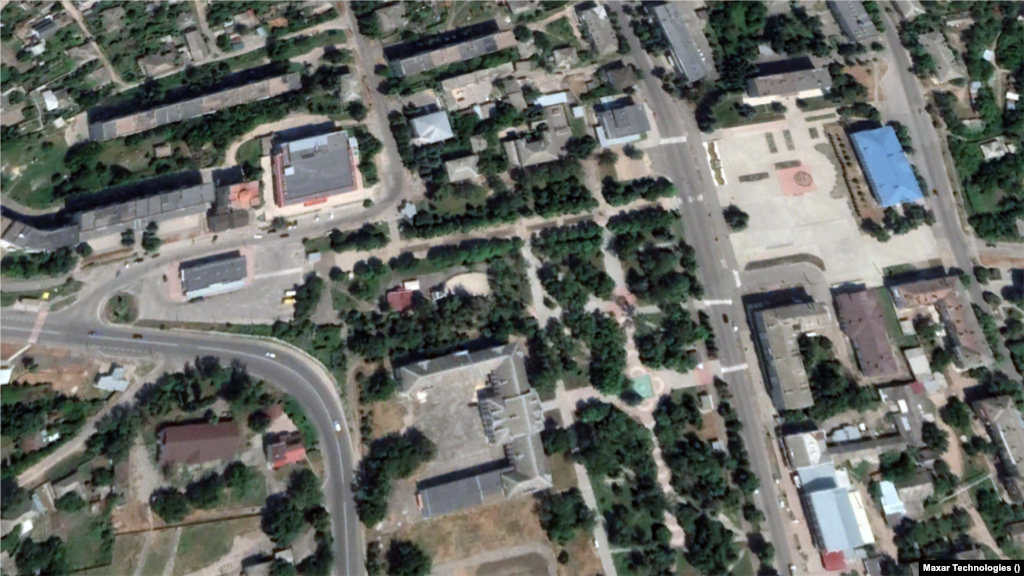 Украинанын армиясы Харьков облусундагы Изюм шаарын 2022-жылдын сентябрь айында кайтарып алган. Украин бийлиги шаардагы имараттардын 80 пайызга жакыны ракеталык аткылоодон бузулуп же талкаланганын билдирген.