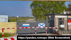 Өзбекстандагы чек ара бекеттеринин бири. Иллюстрациялык сүрөт.