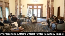دیدار ملا عبدالغنی برادر معاون رئیس الوزرای حکومت طالبان با هیئت پاکستان در کابل