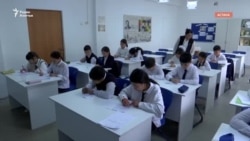 В классах c русским языком обучения начали сдавать обязательный экзамен по казахскому языку