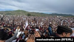 گردهمایی اعضای جنبش تحفظ پشتون در منطقه رزمک وزیرستان شمالی پاکستان 