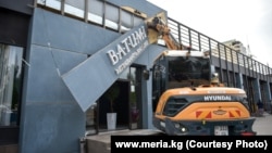 “Батуми” ресторанын бузуу иштери. 24-май.