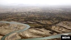 طالبان قبلا گفته اند که خشکسالی های پی در پی منجر به کاهش آب دریای هلمند شده و آب فراوان وجود ندارد.