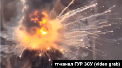 Український ракетний комплекс «Нептун» знищив новітній російський комплекс ППО С-400 «Тріумф» під Євпаторією. Скриншот із відео