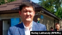 Kazakh journalist Duman Mukhammedkarim (file photo)