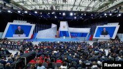 Prezident Wladimir Putin bu çykyşyny prezidentlik saýlawlaryna üç hepde töweregi wagt galan döwründe etdi. 