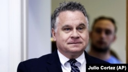 ԱՄՆ կոնգրեսական Քրիս Սմիթ, արխիվ