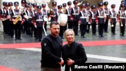 Украинанын президенти Владимир Зеленский жана Италиянын премьер-министри Жоржиа Мелони. Рим, 13-май, 2023