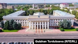 Кыргызстандын Тышкы иштер министрлиги жайгашкан имарат.