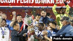  "Мурас Юнайтед" командасы жеңишин майрамдап жаткан учуру. Бишкек. 16-сентябрь, 2023-жыл