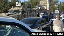 Фото сделано во время спецоперации по задержанию Камчы Кольбаева, города Бишкек.