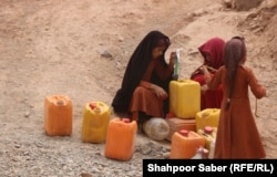 حدود یک هزار خانواده از آب آشامیدنی این شبکه مستفید میشوند