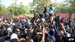 Имран Хандын тарапкерлери. 18-март, Лахор. 