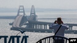 «Росавтодор», головою правління якого Сергій Кельбах був з 2011 по 2019 рік, займався під його керівництвом великими інфраструктурними проєктами. Серед них було будівництво Керченського мосту між Росією та окупованим Кримом