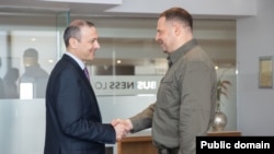 Հայաստանի Անվտանգության խորհրդի քարտուղար Արմեն Գրիգորյանը և Ուկրաինայի նախագահի աշխատակազմի ղեկավար Անդրեյ Երմակը հանդիպում են Մալթայում, 28-ը հոկտեմբերի, 2023թ.