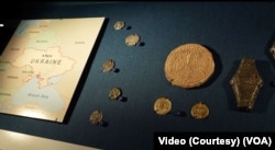 Стенд експозиції українських грошей у Національному музеї американської історії у Вашингтоні