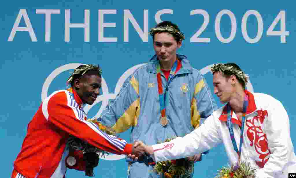 Боксер Бахтияр Артаев завоевал серебро на Олимпийских играх в Афинах в 2004 году.&nbsp; Казахстанские боксеры в весовой категории 69 килограммов получали золото на Играх в 2004, 1008, 2012 и в 2016 году. Среди болельщиков это вес называли &laquo;казахским&raquo;&nbsp;