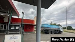 Դատարկ բենզալցակայան Ստեփանակերտում հուլիսի 18-ին: Բենզինն այժմ գրեթե անհնար է գտնել Լեռնային Ղարաբաղում, ասում են տեղացիները: