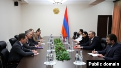 ԱԽ քարտուղար Արմեն Գրիգորյանի հանդիպումը ԵԱՀԿ Մինսկի խմբի ամերիկացի համանախագահ Լուիս Բոնոյի հետ