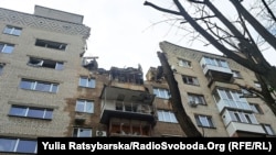 Наслідки удару дроном по багатоповерхівці в Дніпрі, який стався 23 лютого 2024 року