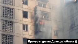 Наслідки російського удару по житловому будинку в Торецьку, архівне фото